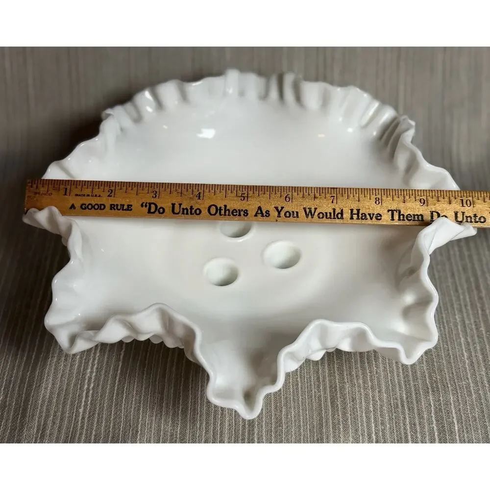 Vtg Fenton Milk Glass Hobnail 3 Horn Epergne Centerpiece Ruffled Trumpet Vase